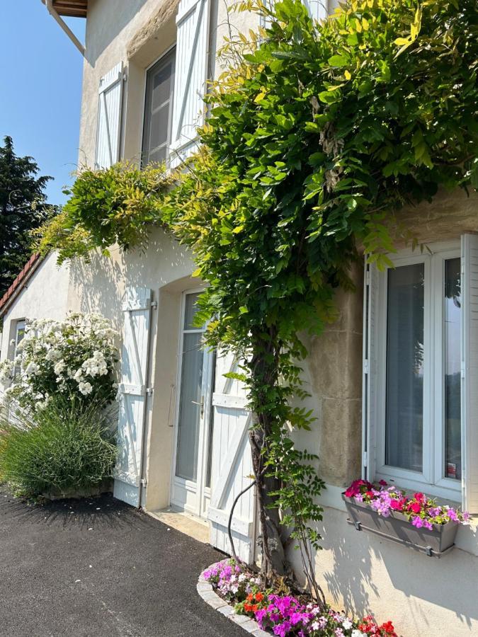 La Glycine B&B Sainte-Colombe  Экстерьер фото